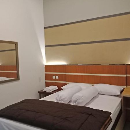 Amaya Guest House Syariah Alastuwo Εξωτερικό φωτογραφία