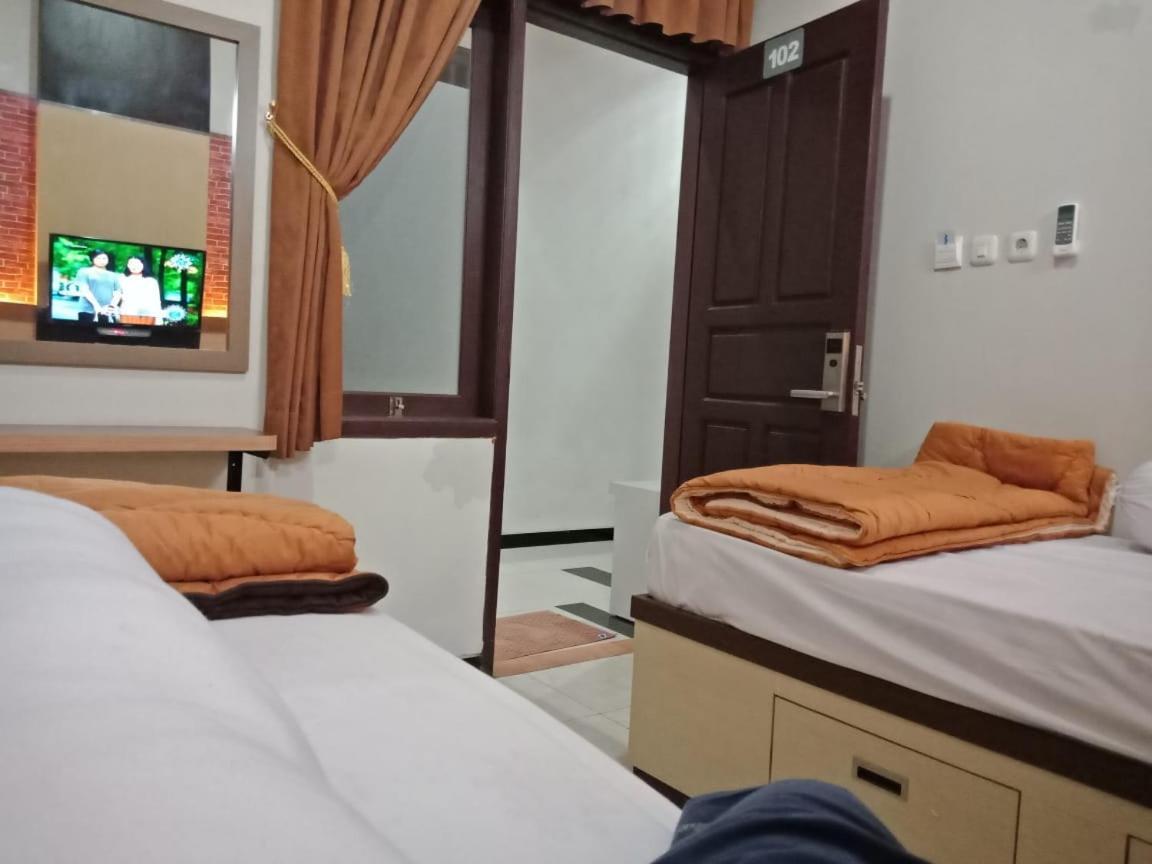 Amaya Guest House Syariah Alastuwo Εξωτερικό φωτογραφία