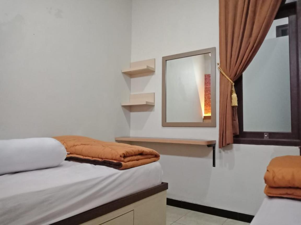 Amaya Guest House Syariah Alastuwo Εξωτερικό φωτογραφία